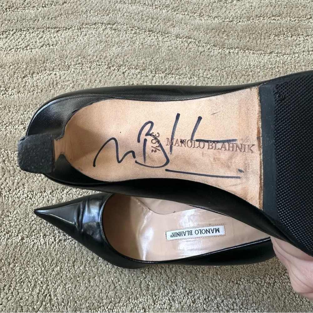 Manolo Blahnik Tuccio Autographed Black Pointy Toe Pumps 70mm Heel Sz IT 36.5